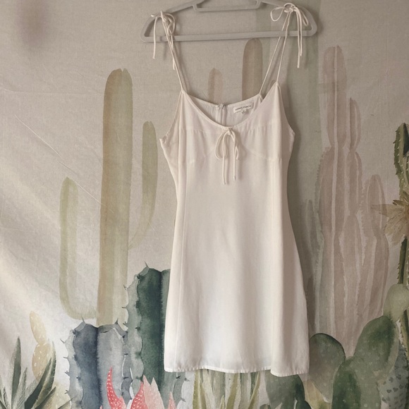 Honey Punch Dresses & Skirts - Honey Punch Tie Strap Dress